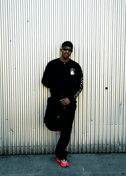 LONG SLEEVE BLACK - Main D'Oeuvre